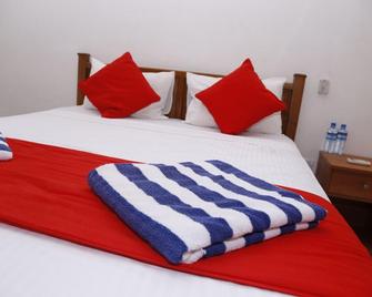 Sunset Beach Motel - Marawila - Schlafzimmer