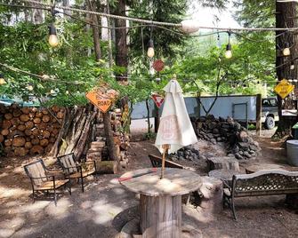 Yale House -Mt St Helens / Yale Lake Retreat - Cougar - Patio