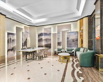 Jieyang Victoria Holiday Business Hotel - Jieyang - Lobby