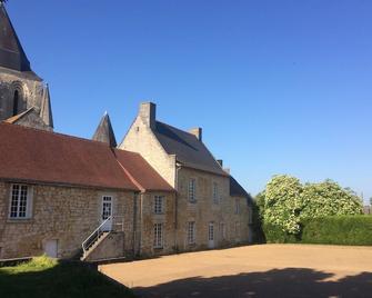 Vacations in the Ancienne Ecole to visit Anjou-Val de Loire - Vernoil-le-Fourrier - Edificio