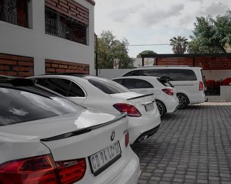 Hotel El Infinito - Kempton Park