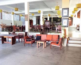 Esprit d'Ici Hotel - Mirissa - Lobby