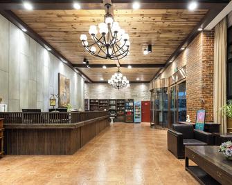 Nostalgia Hotel - Zhangjiakou Ancient Fortress - Zhangjiakou - Front desk