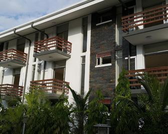 The Sanctuary Hotel Resort Spa - Port Moresby - Building