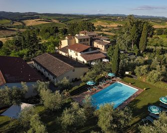 Farmhouse Colombaiolo Apartment Simona with swimming pool - Siena - Zwembad