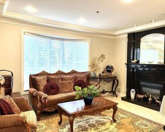 Coze Home In Vancouver Near Yvr - Vancouver - Sala de estar