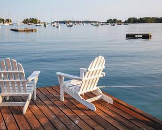 Heron Cottage on Casco Bay with Deck and Boat Dock! - Freeport - Terasa