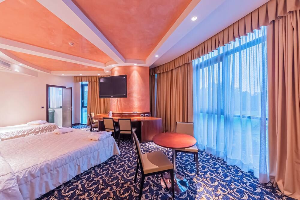 دادو هوتل إنترناشيونال - بارما - غرفة نوم