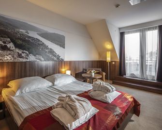 Royal Club Hotel - Visegrád - Bedroom
