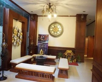 Manorom Boutique Hotel - Vientiane - Recepción