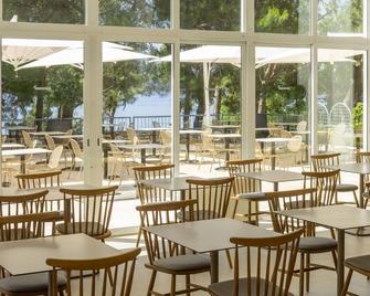 Bluesun Hotel Borak - בול - מסעדה