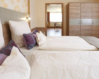 Hotel Pension Stern - Bad Buchau - Slaapkamer