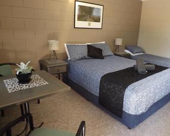 Sunbird Motel - Townsville - Makuuhuone