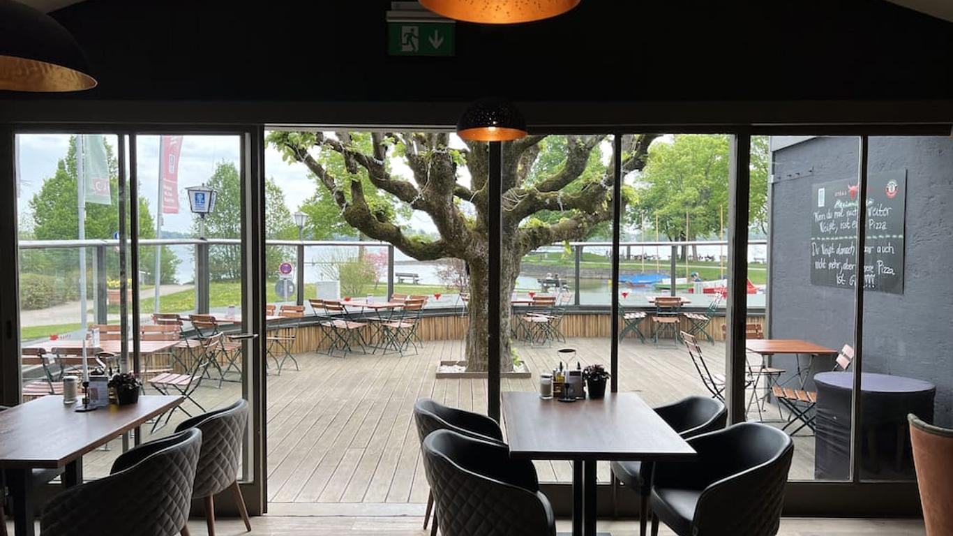 Hotel Schlossblick Chiemsee