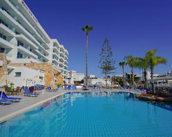 Melini Hotel Suites - Protaras - Pool