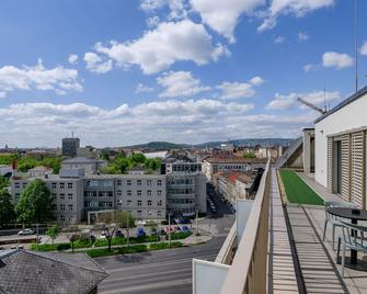 limehome Budapest Mosonyi u - Budapest - Parveke