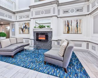 Holiday Inn Express & Suites Carmel North - Westfield By IHG - Carmel - Gebäude