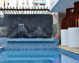 里維埃拉酒店 - 聖瑪爾塔 - 聖瑪爾塔 - 游泳池
