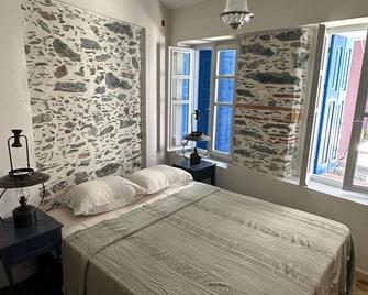 Plomari Geometer House: 1br with WiFi, AC - Skopelos - Habitación