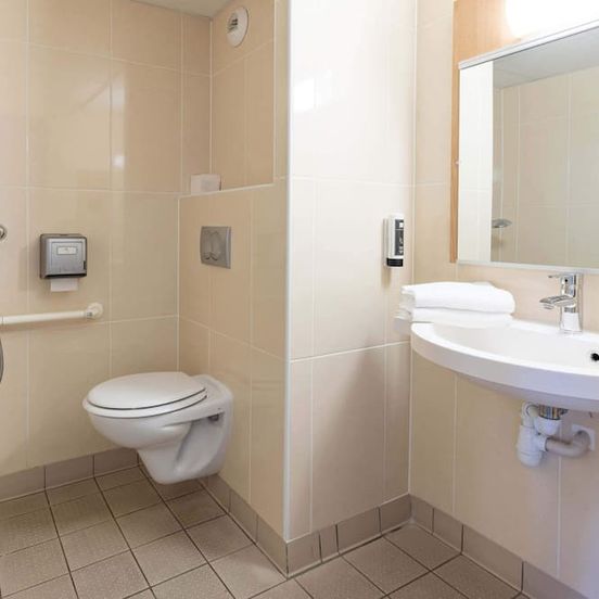 B&B HOTEL Saint Malo Sud image 1