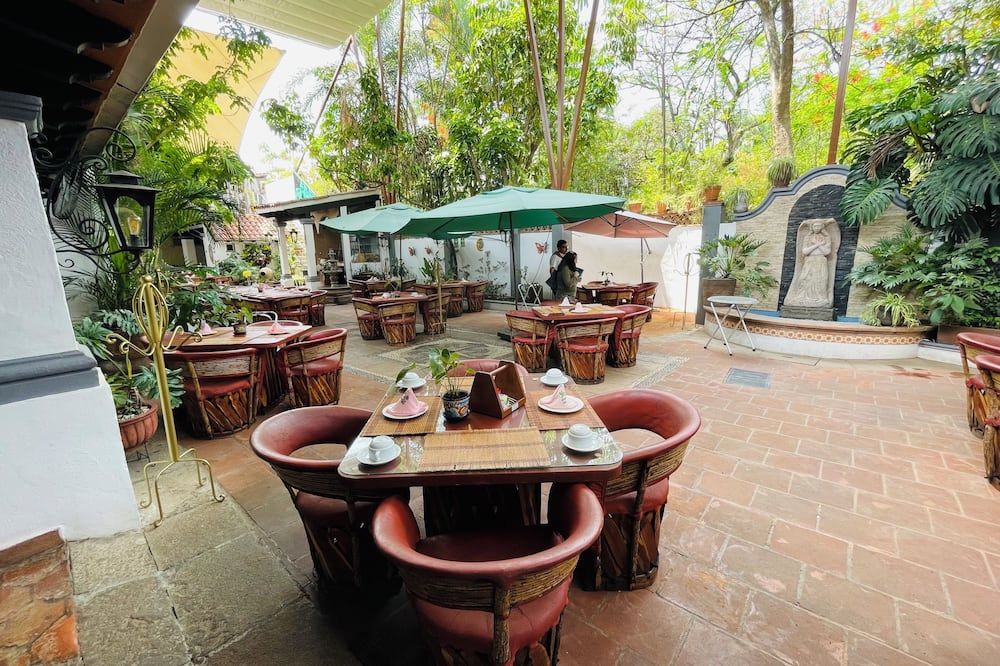 هوتل بوتيك فيلا بونيتا ليس تيرازيس - كورنافاكا - شرفة مرصوفة