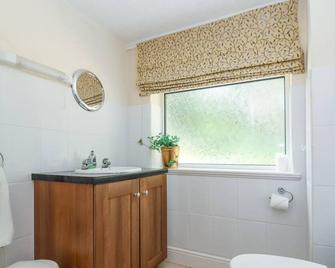 Llys Offa - Trevor - Bathroom