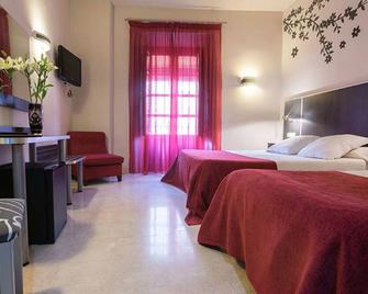 Hotel Las Nieves - Granada - Bedroom