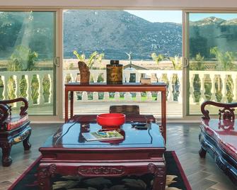 Palazzo del Valle, Alojamiento y Desayuno - Ensenada - Balcón