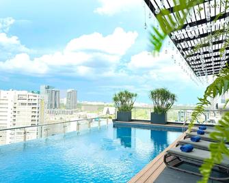 Kin Hotel Thi Sach - Ho Chi Minh City - Pool