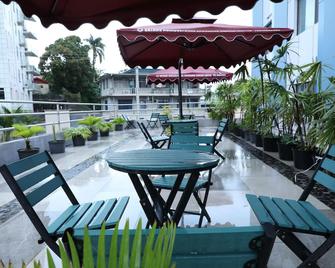 James Cook Hotel - Suva - Balcony
