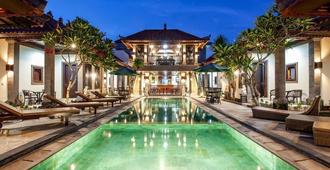 Grand Yuma Hotel & Villa - Denpasar - Pool