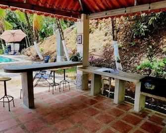 Welcome to PanaSea! Beautiful 3BR home-Esterillos: Private pool & close to beach - Esterillos Este - Patio