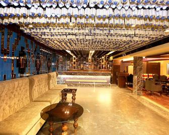 The Regent - Chandigarh - Lobby