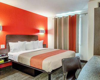 Motel 6 Saskatoon Sk - Saskatoon - Phòng ngủ