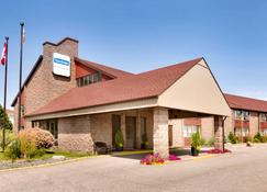 Travelodge by Wyndham North Bay - North Bay - Rakennus
