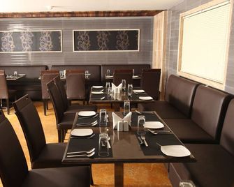 Hotel Karpagam International Salem - Salem - Restaurante