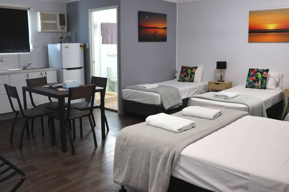 Spanish Lace Motor Inn - Townsville