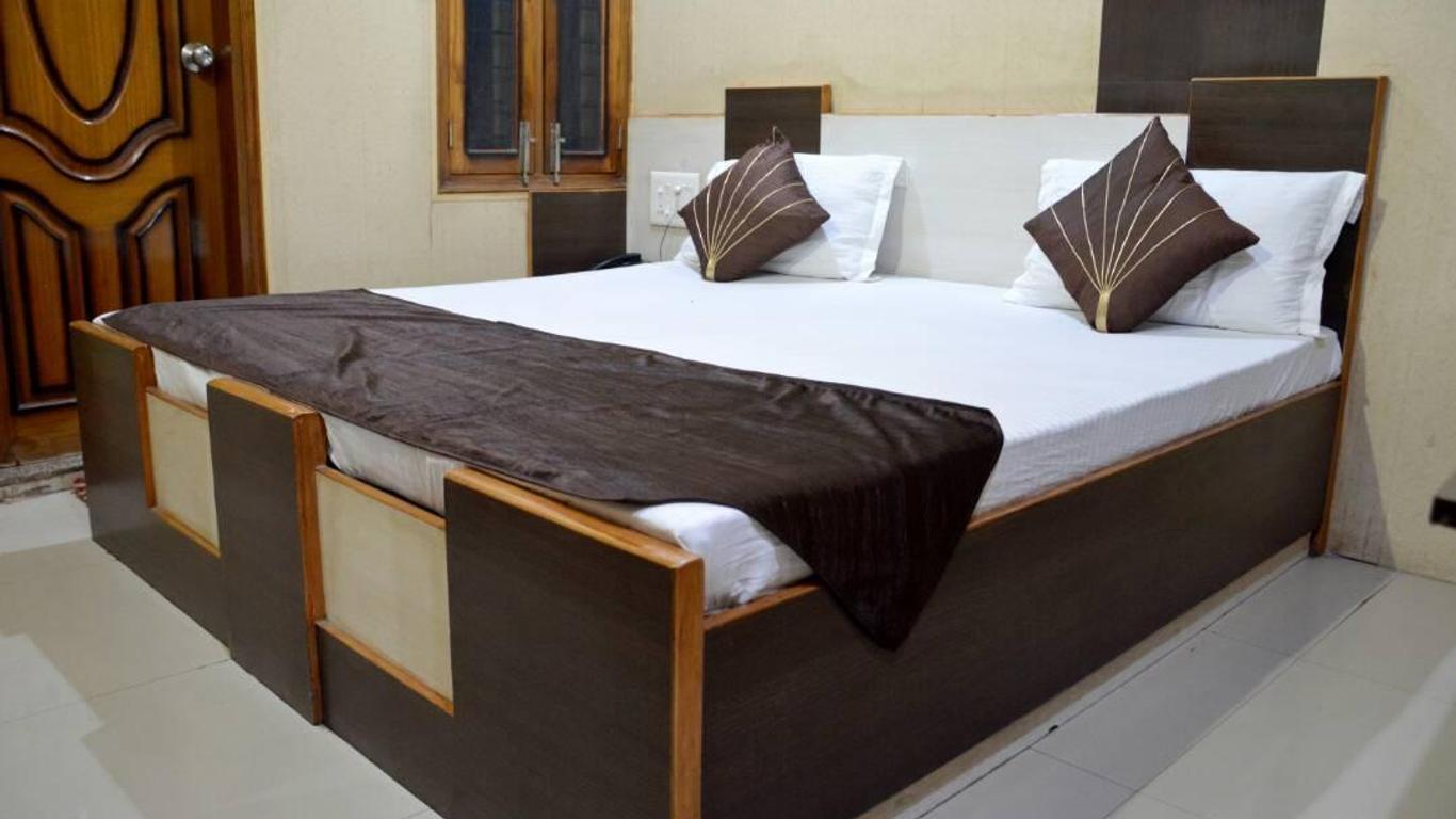 Malik Residency