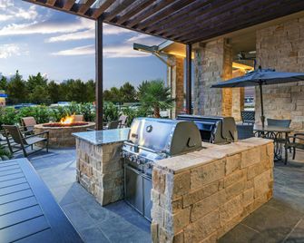 TownePlace Suites by Marriott Dallas Plano/Richardson - Plano - Patio
