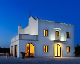 Tenuta Terraluna B&b - Cutrofiano - Edificio
