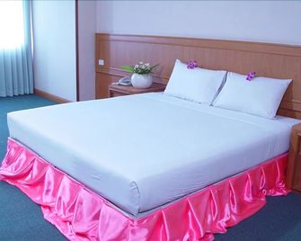 Pathum Thani Place Hotel - Pathum Thani