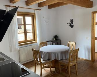 Gästehaus Winzerhof Bader - Ilbesheim bei Landau in der Pfalz - Dining room