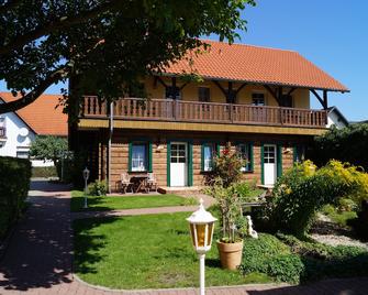 Pension Zum Holzpantoffelmacher - Burg (Spreewald) - Budova