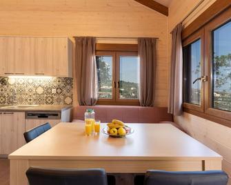 Villa Faragi Sophie - Maroulas - Comedor