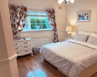 Hazelbrook - Waterford - Schlafzimmer