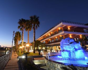 Hotel Gli Dei - Pozzuoli - Außenansicht