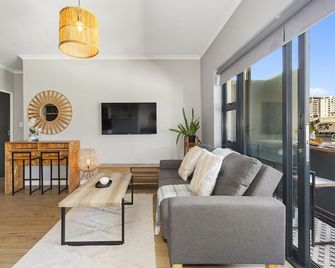 Cape on Porterfield 5 - Bloubergstrand - Phòng khách