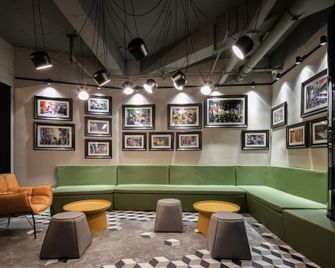 Changsha Desti Youth Park Hostel Wuyi Square - צ'נגשה - טרקלין