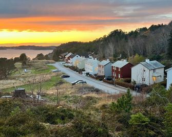 Vintage Apartment With Fresh Sea Air And - Kristiansund - Outdoor view