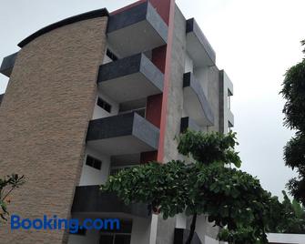 Hotel Almond Beach - Atacames - Edificio